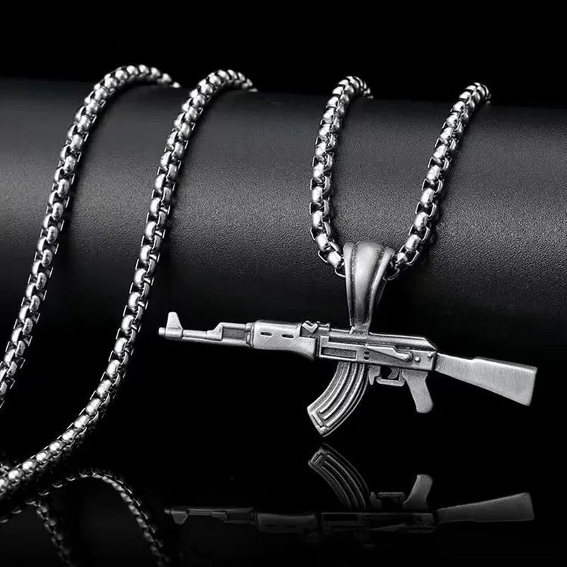 Colar com pingente de submetralhadora Ak-47, elegante e dominador, adequado para joias masculinas personalizadas de hip-hop, rock e punk